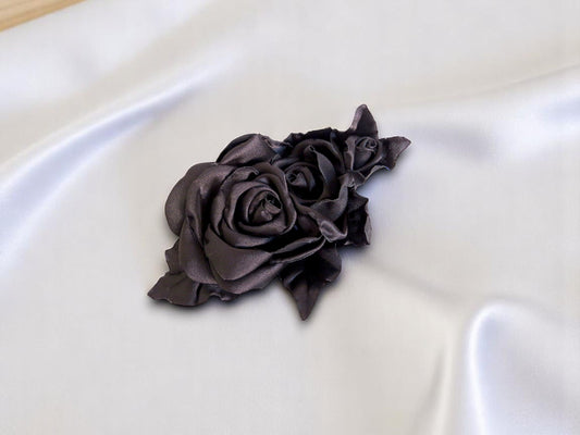 Broche Black Basic
